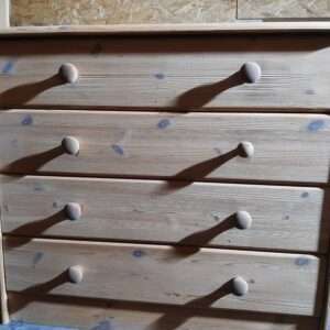 Commode en pin